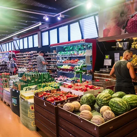 Eurocamp Mobile Homes At Campsite Bijela Uvala פארק נופש פורץ