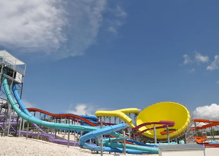 Eurocamp Mobile Homes At Campsite Bijela Uvala