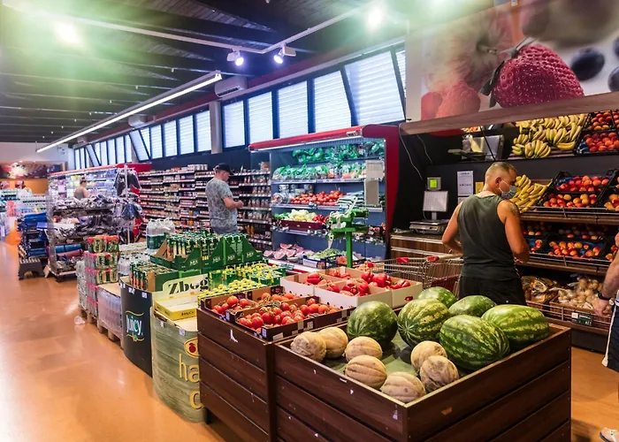 Eurocamp Mobile Homes At Campsite Bijela Uvala База отдыха Пореч