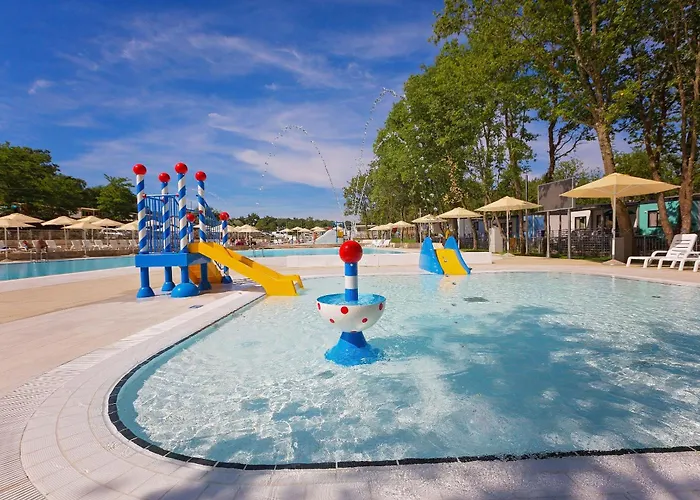 Eurocamp Mobile Homes At Campsite Bijela Uvala Porec