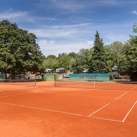 База отдыха Eurocamp Mobile Homes At Campsite Bijela Uvala